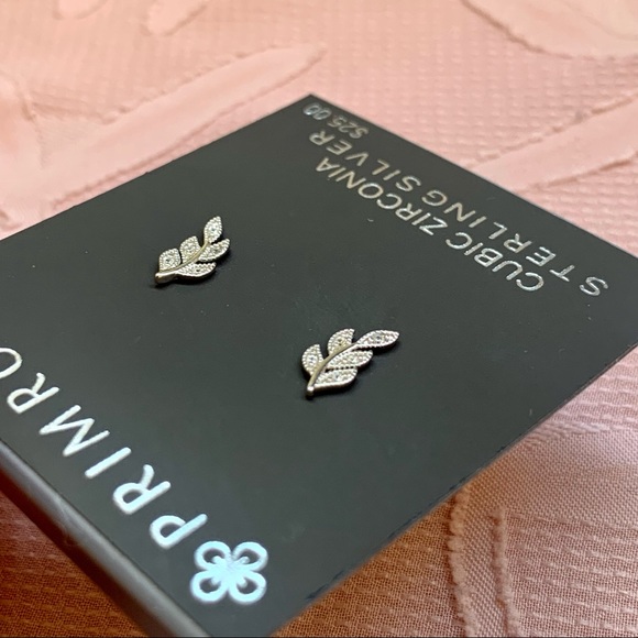 • FINAL PRICE // Sterling Silver Leaf Earrings • - Picture 11 of 13